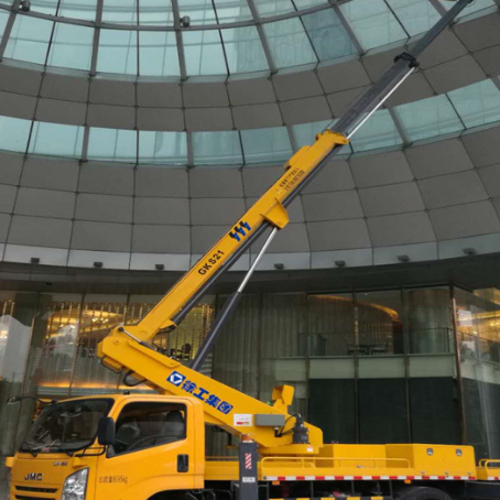 平度附近高空作业车租赁｜安全设备租赁｜高空安装|工程定制化方案｜亿立达设备租赁